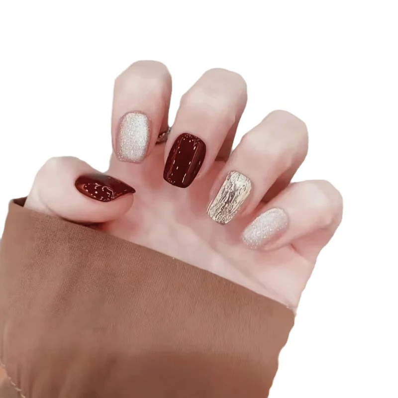 Glamouröse Multi-Finish Press-On Nails Karnz