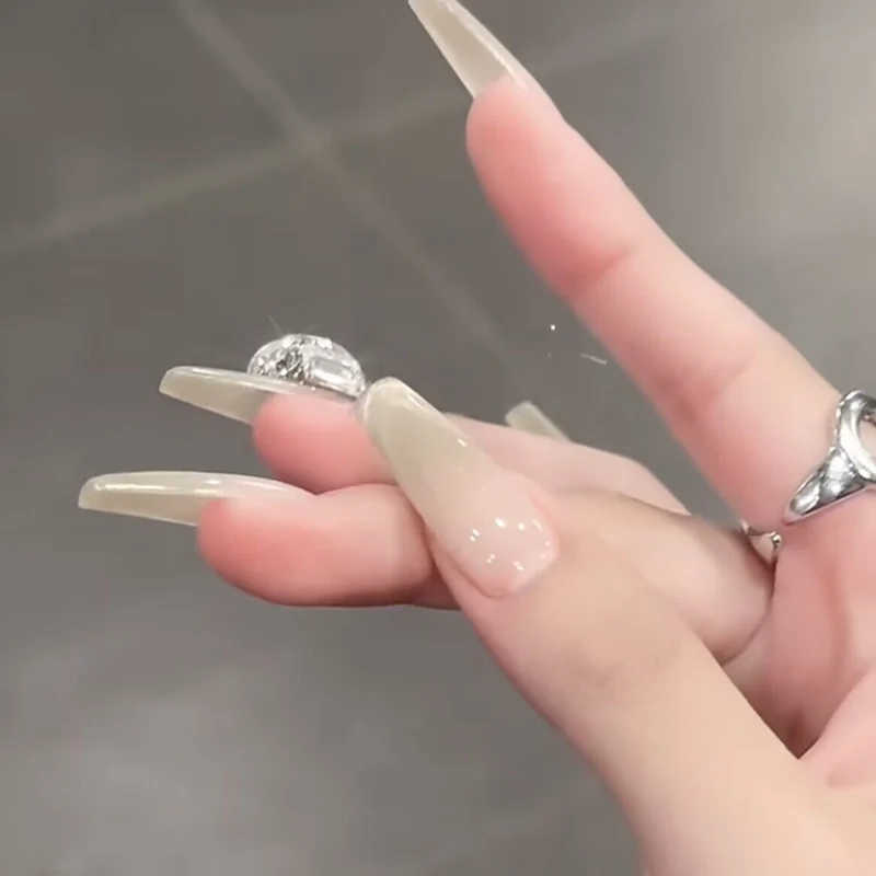 Glamouröses Lang Press-On Nagelset Karnz