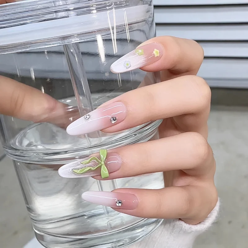 Floral-Design Press-On Nail Art Set Karnz