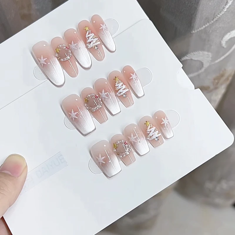 Festliches Press-On-Nagelset Karnz