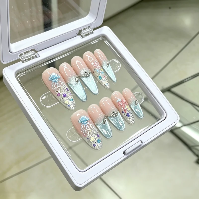 Dekoratives Press-on Nagelset Karnz