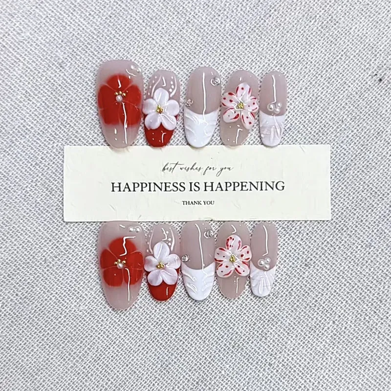 Dekoratives Floral Press-On-Nagelkunst-Set Karnz