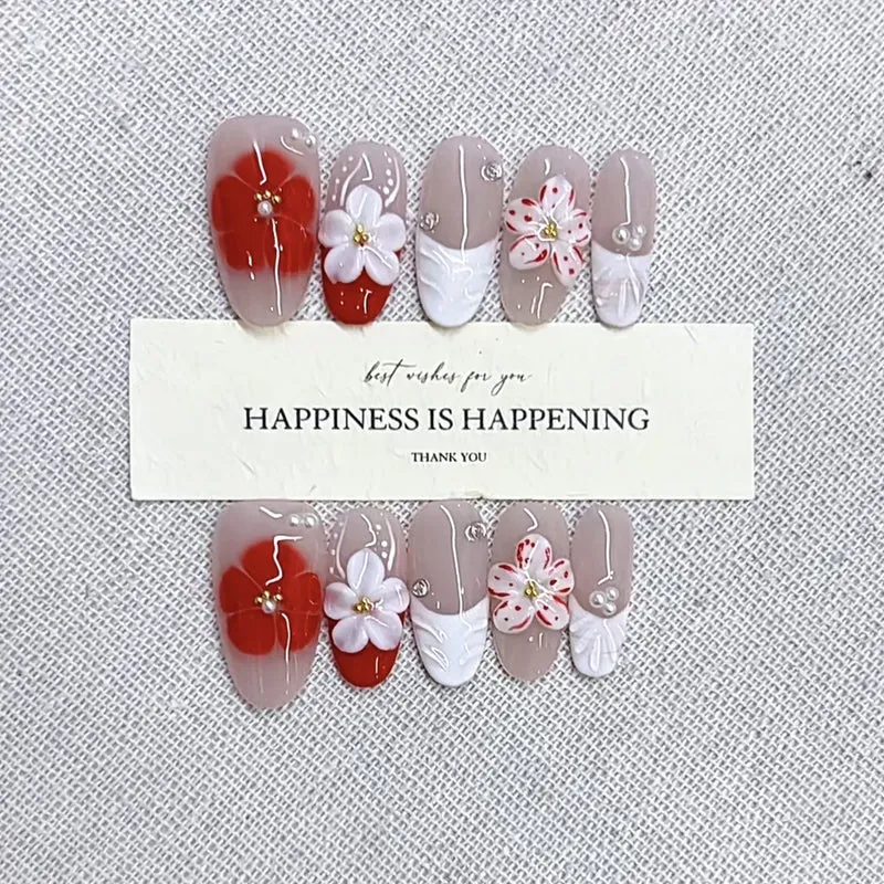 Dekoratives Floral Press-On-Nagelkunst-Set Karnz