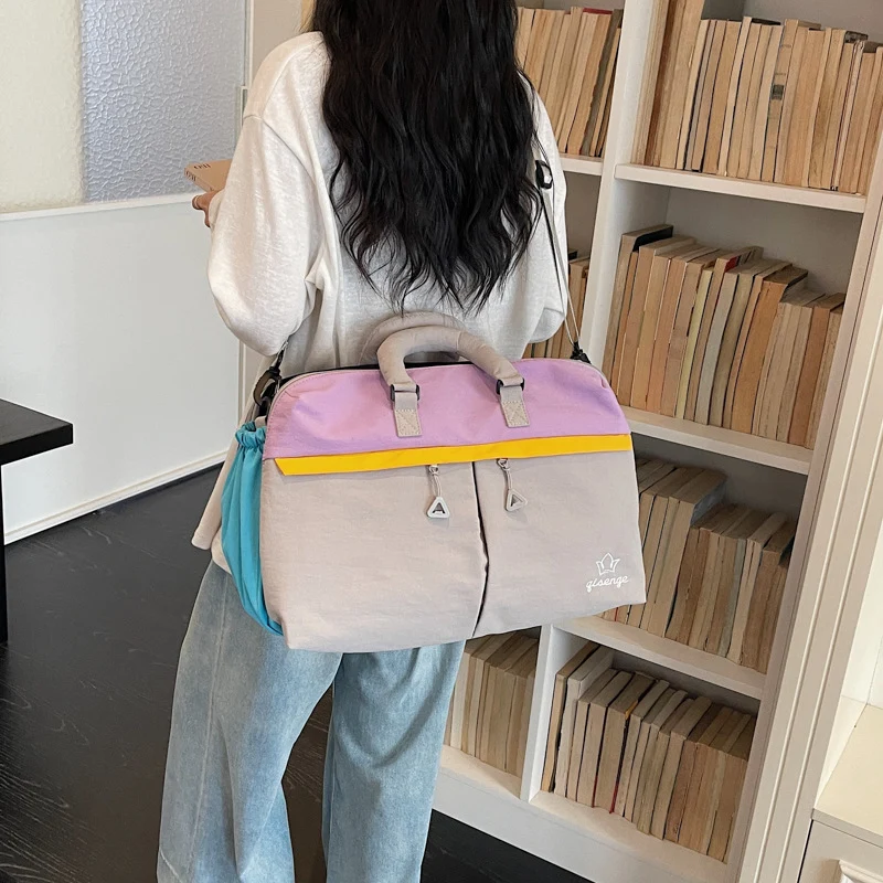 Vielseitige urbane Reisetasche Karnz