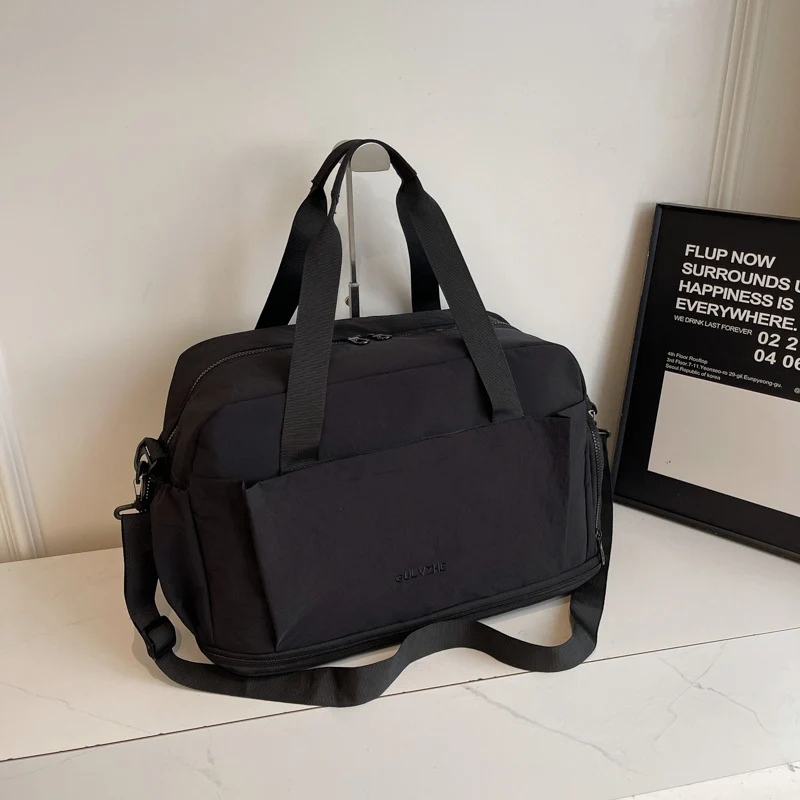 Vielseitige Reisetasche mit mehreren Taschen Karnz
