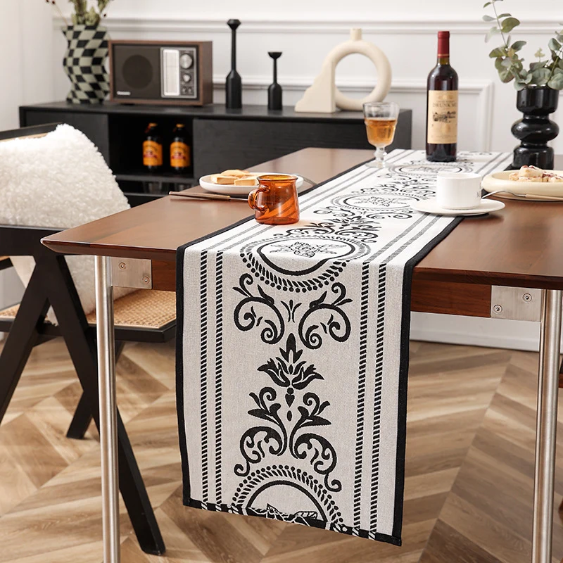 Ornamental lightweight viscose scarf with decorative medallion pattern Stornfield