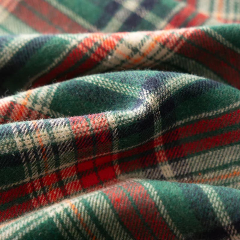 Rectangular checkered tablecloth made of cotton blend with pompom tassels Stornfield