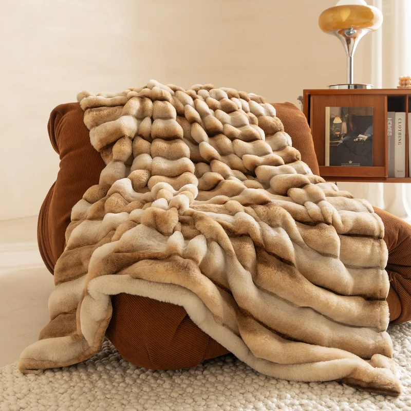 Luxurious cozy faux fur blanket with quilted relief pattern Stornfield
