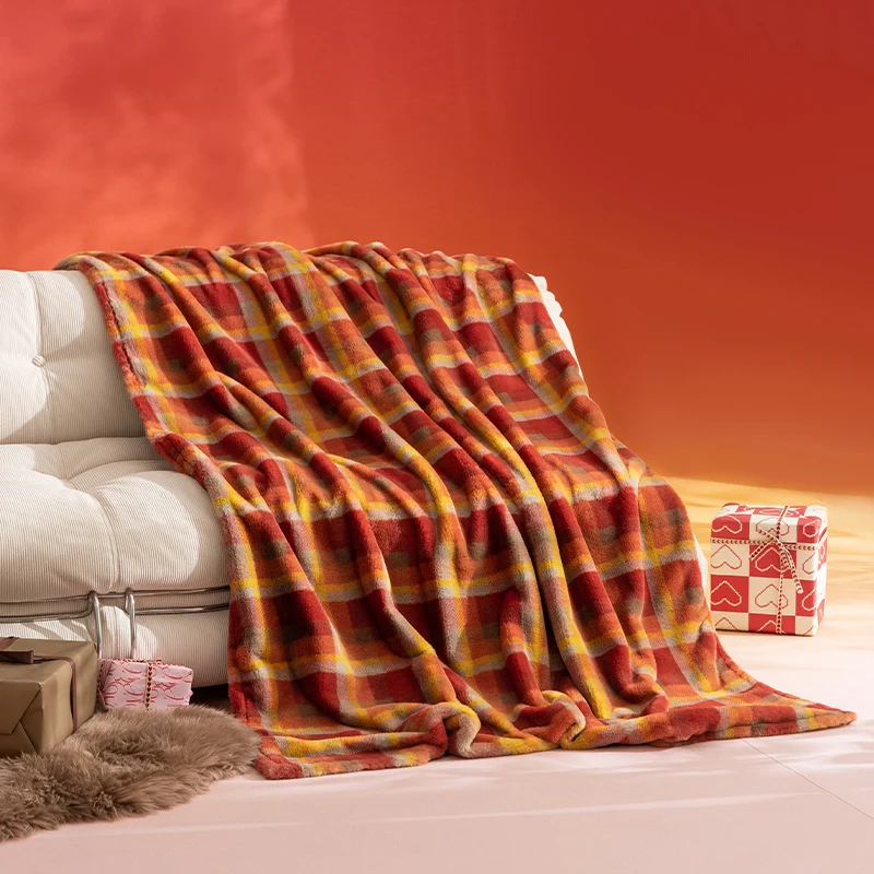 Cozy microfiber throw blanket with checkered pattern, extra soft thermal fleece and light heat effect Stornfield