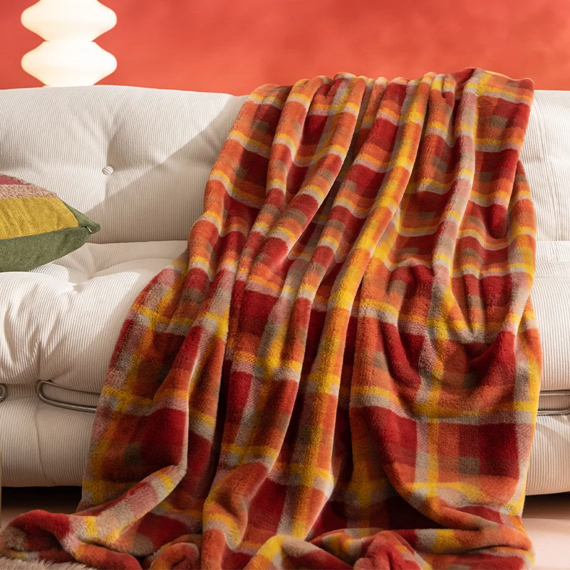Cozy microfiber throw blanket with checkered pattern, extra soft thermal fleece and light heat effect Stornfield