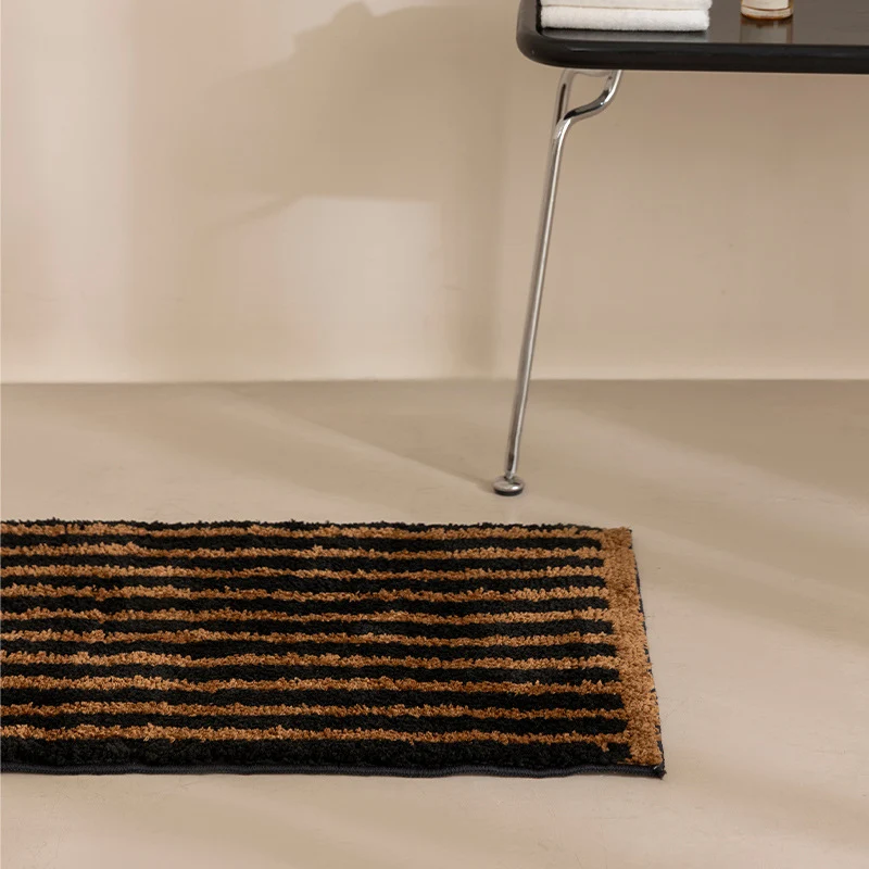 Coconut and polypropylene doormat with non-slip latex backing and striped structure Stornfield