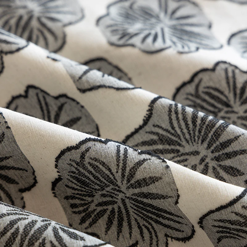 Rechteckige Baumwoll-Tischdecke mit floralen Blockprint-Medaillons Karnz