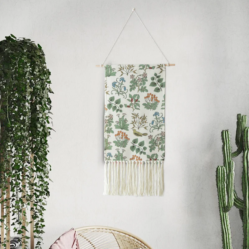 Gewebter Wandbehang mit floraler Jacquardstruktur und langen Fransen Karnz