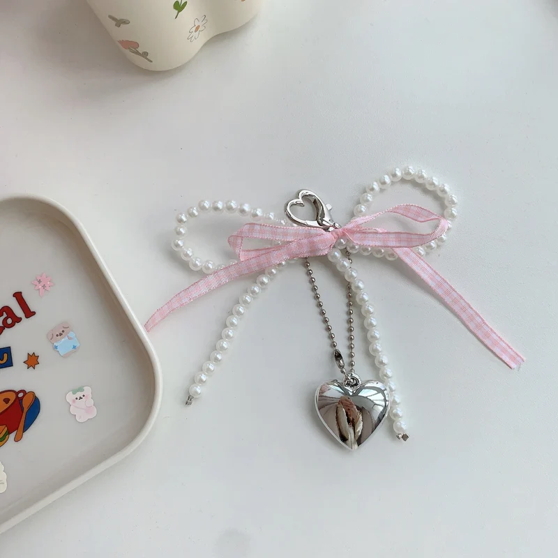 Chic Pearl Heart Keychain Stornfield
