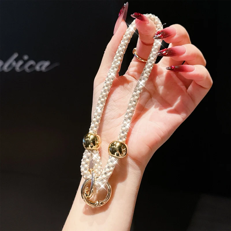 Chic Beaded Eyewear Chain Stornfield