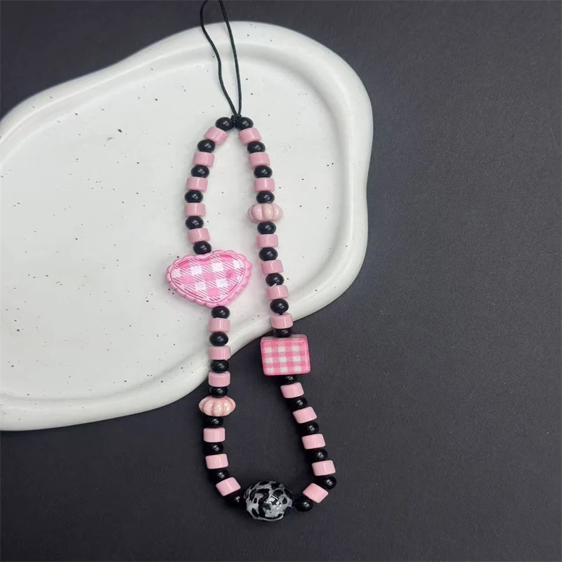 Charming Beaded Necklace Stornfield