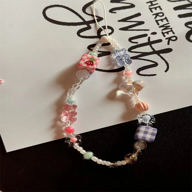 Charming Beaded Eyewear Chain Stornfield