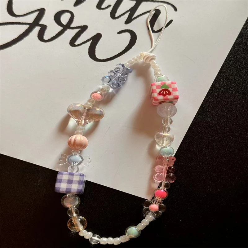 Charming Beaded Eyewear Chain Stornfield