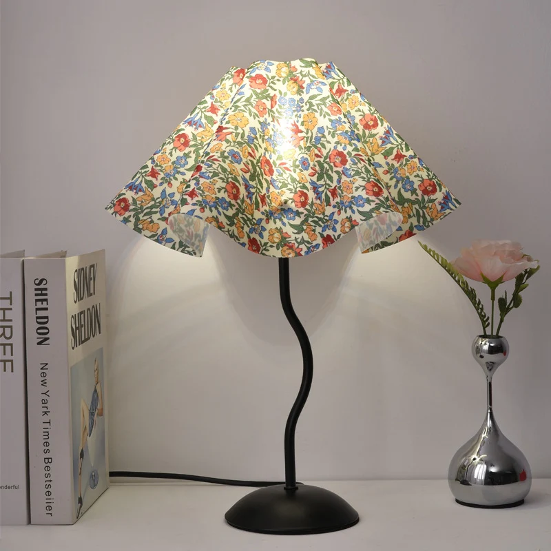 Elegante Wohnakzent Tischlampe