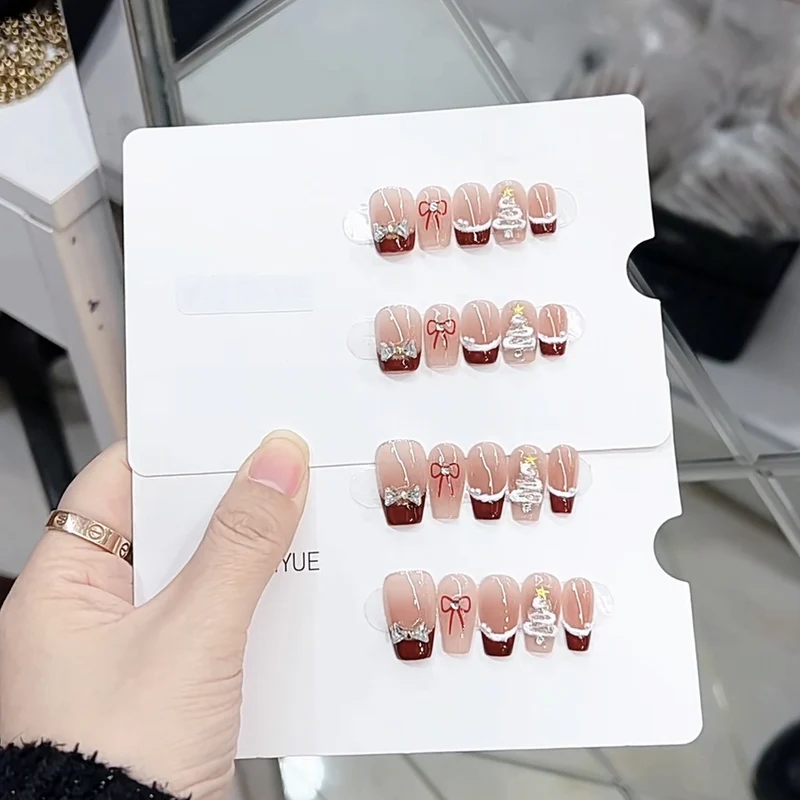 Festive Holiday-Themed Press-On Nail Art Set Stornfield