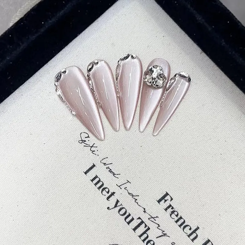 Elegant Stiletto Press-On Nail Set Stornfield