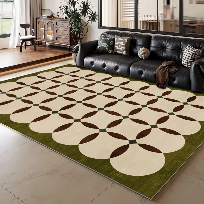 Geometrisch gemusterter Teppich