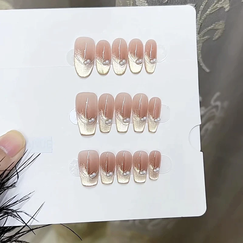 Elegant Press-On Nail Set with Pearls Stornfield
