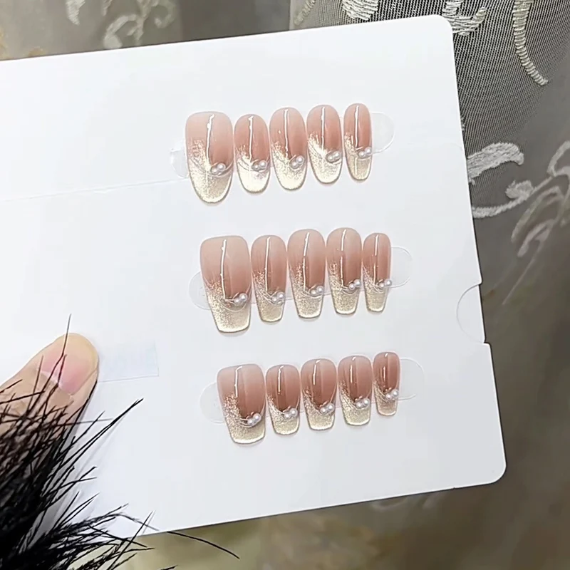 Elegant Press-On Nail Set with Pearls Stornfield