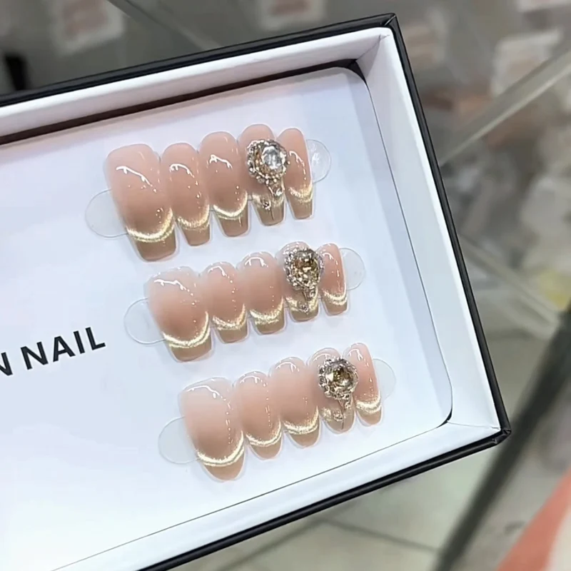 Elegant Press-On Nail Set with Decorative Gold Accents Stornfield