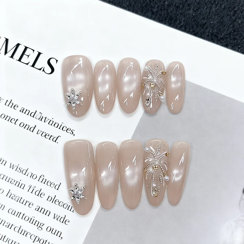 Elegant Press-On Nail Art with Rhinestones Stornfield