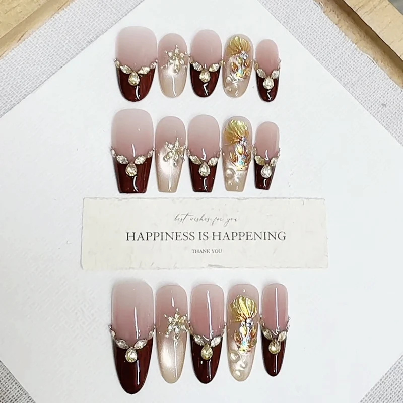 Elegant Press-On Nail Art Set with Decorative Gem Accents Stornfield