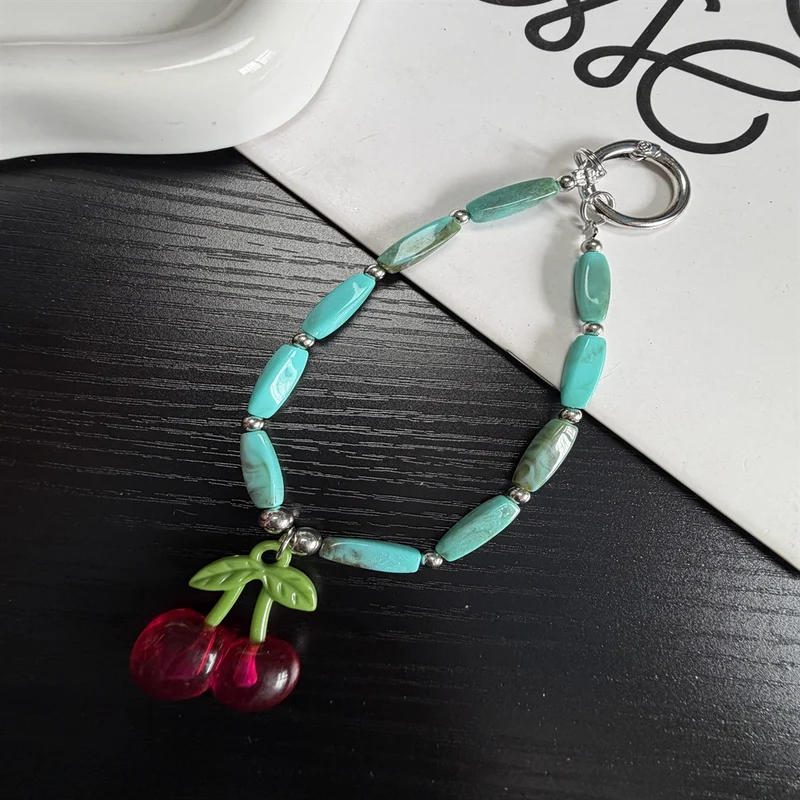 Charmante Kirsch Anhängerarmband Karnz