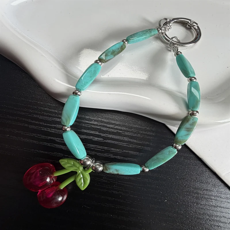 Charmante Kirsch Anhängerarmband Karnz