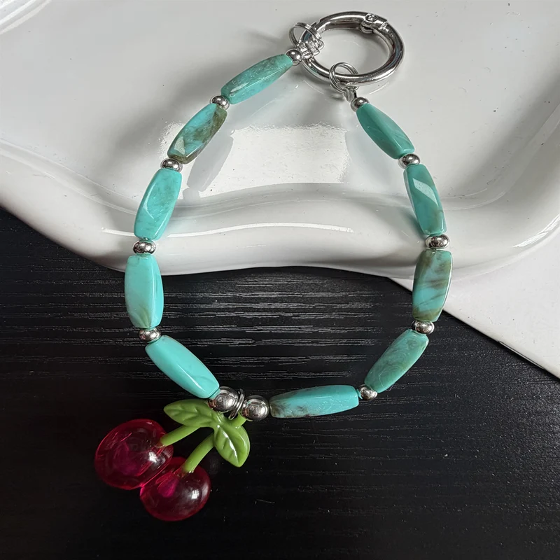 Charmante Kirsch Anhängerarmband Karnz