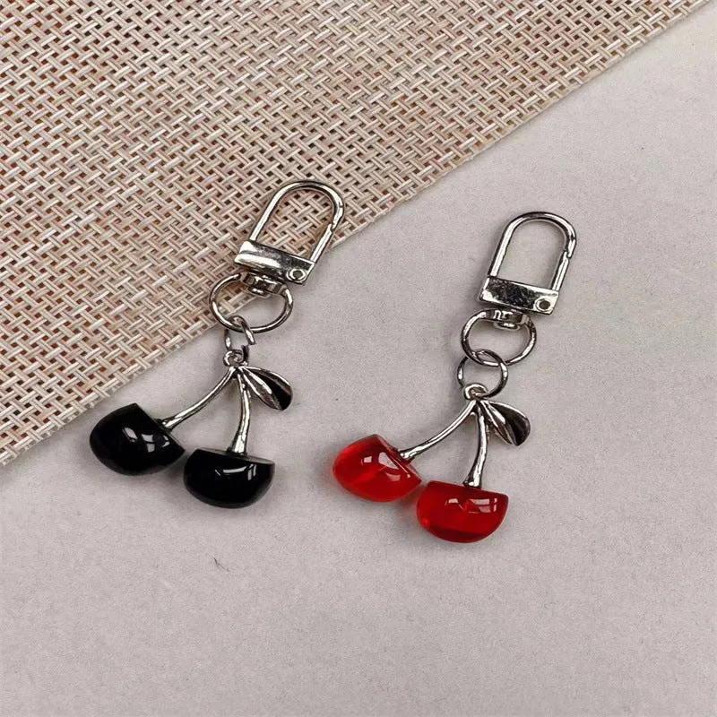 Kirschenförmiger Charm Schlüsselanhänger Karnz