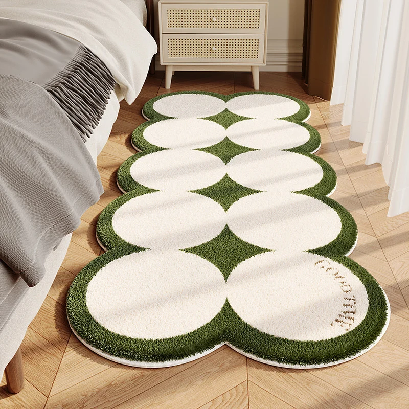 Decorative Scalloped Area Rug Stornfield