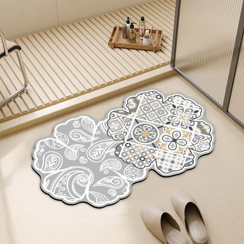 Decorative Cloud-Shaped Bath Mat Stornfield