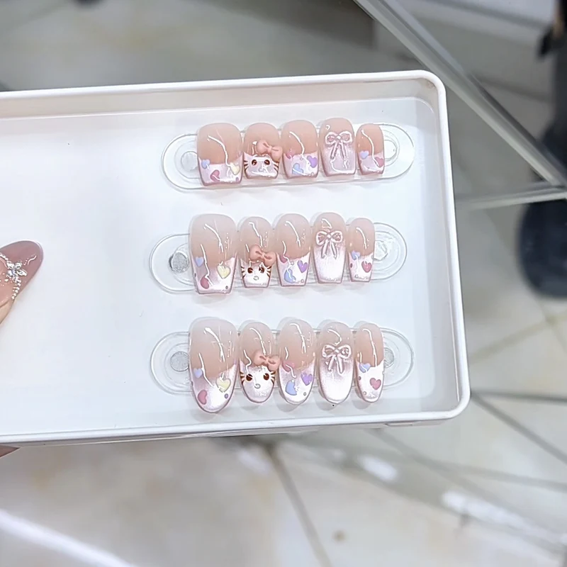 Themed Decorative Press-On Nail Set Stornfield