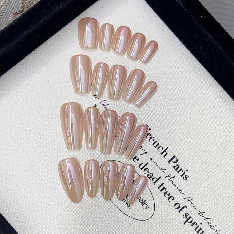 Stylish Glossy Press-On Nail Set Stornfield