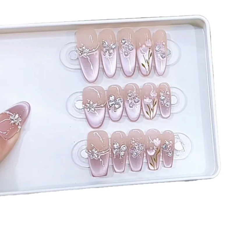 Stylish Floral-Embellished Press-On Nail Set Stornfield