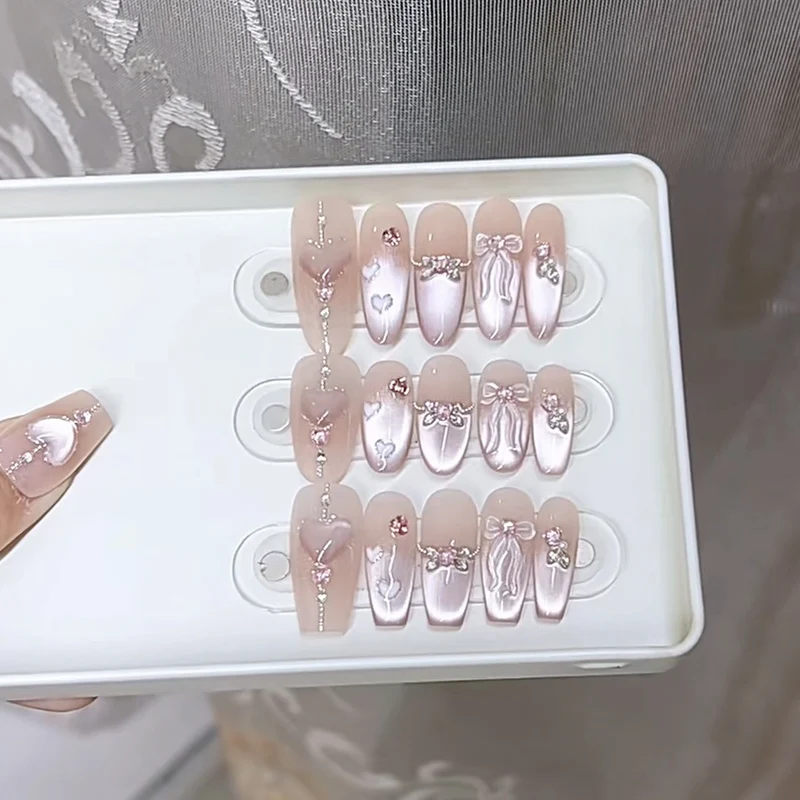 Romantic Decorative Press-On Nail Set Stornfield
