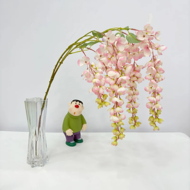 Elegante hängende Blumenarrangement