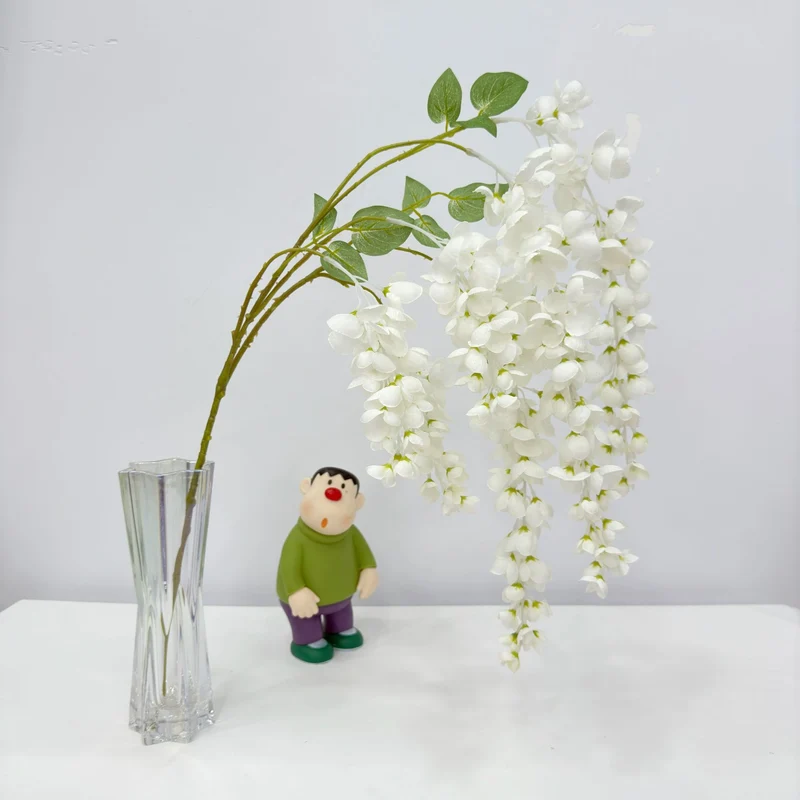 Elegante hängende Blumenarrangement