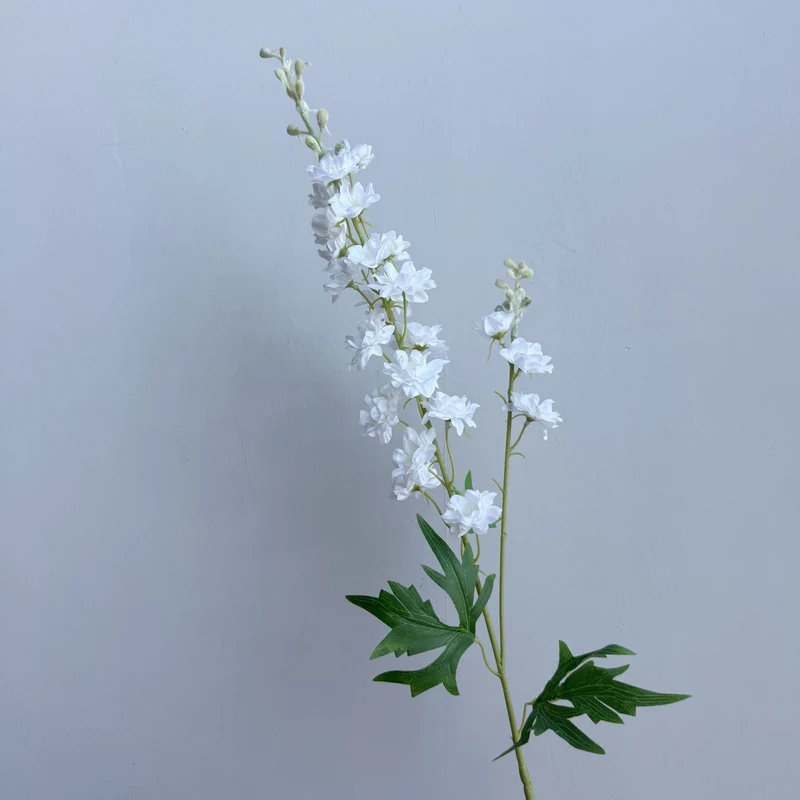Elegante künstliche Blumenstängel