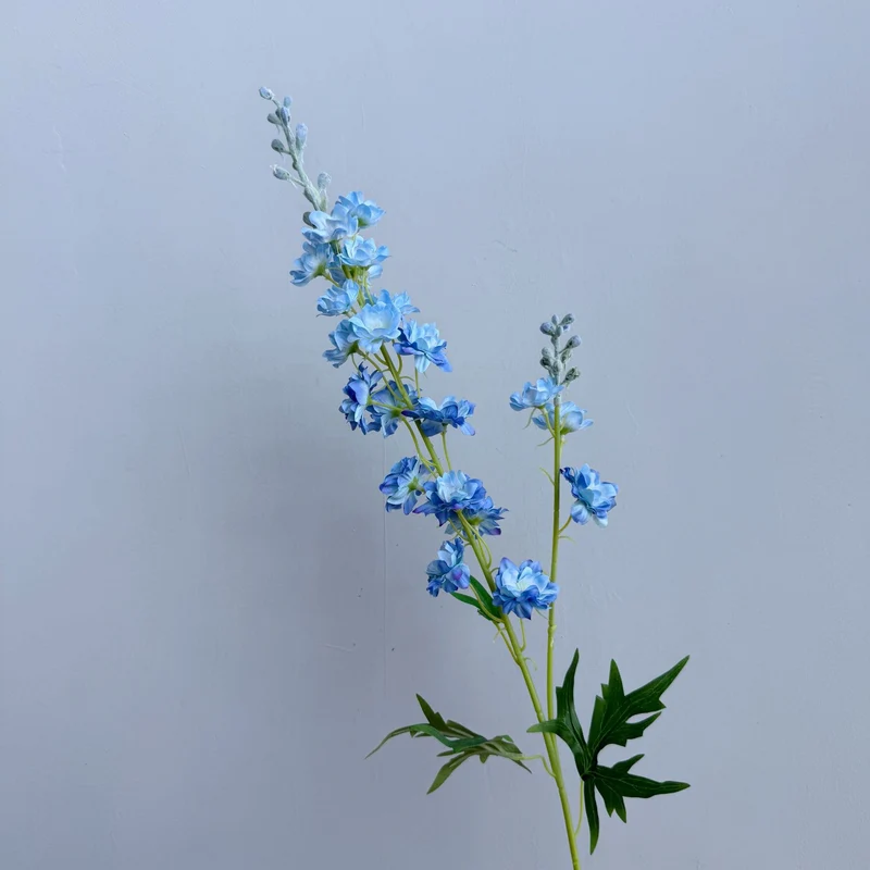 Elegante künstliche Blumenstängel