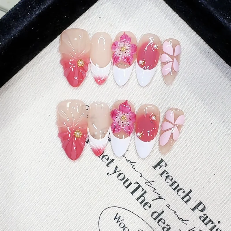 Premium Floral Press-On Nail Art Set Stornfield