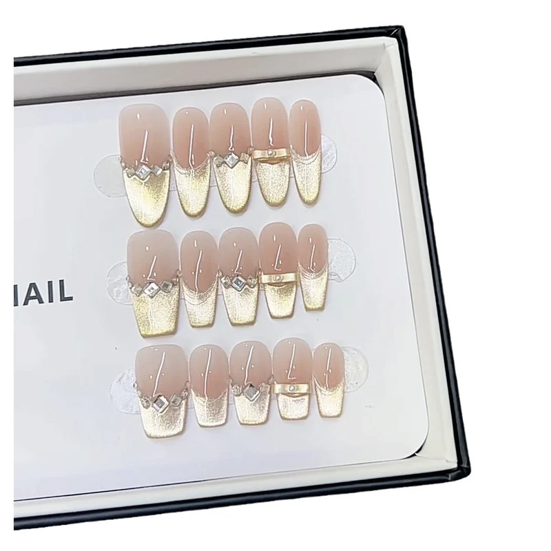 Premium Decorative Press-On Nails Stornfield