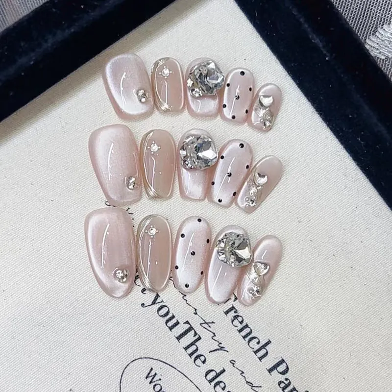 Glamorous Rhinestone-Enhanced Press-On Nail Set Stornfield