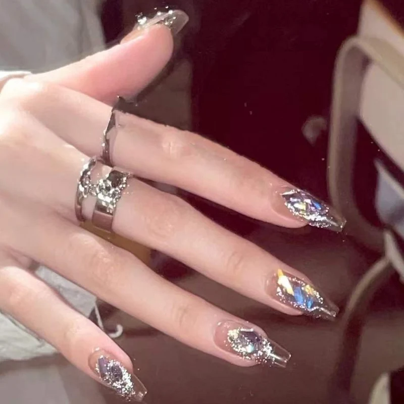 Glamorous Nail Art Press-On Set Stornfield