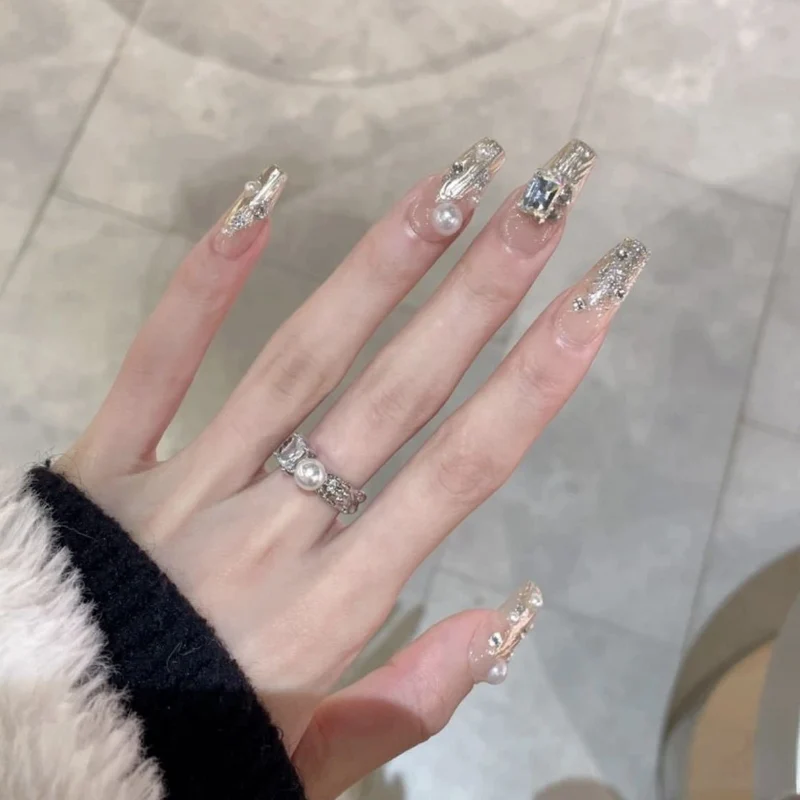 Glamorous Decorative Press-On Nail Art Set Stornfield